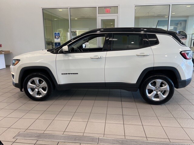 2020 Jeep Compass Latitude photo 3