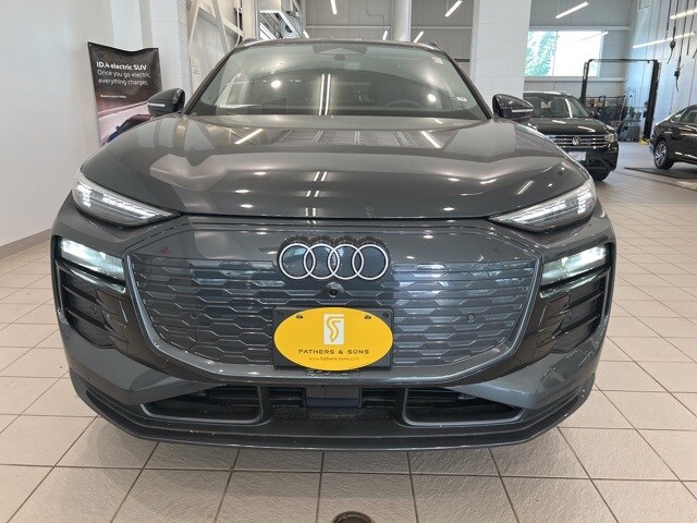 2025 Audi Q6 E-tron Premium Plus photo 2