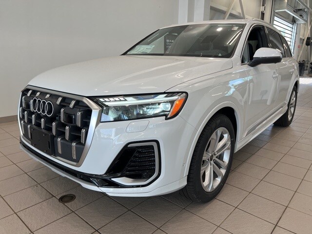 2025 Audi Q7 55 Prestige photo 2