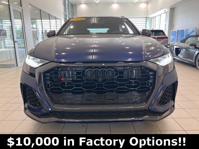 2024 Audi RS Q8 photo 2