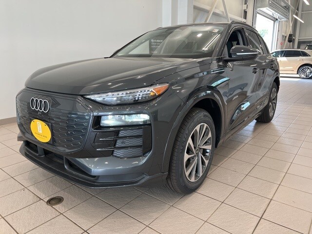 2025 Audi Q6 E-tron Premium Plus photo 3