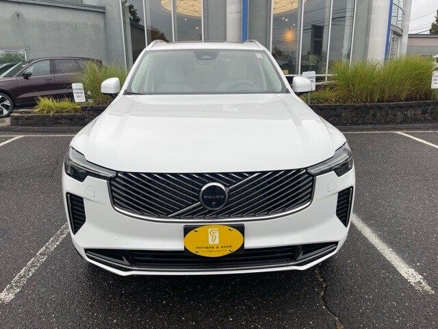 2026 Volvo XC90 photo 2