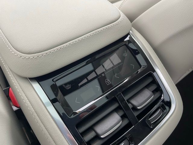 2026 Volvo XC90 Ultra - Photo 15