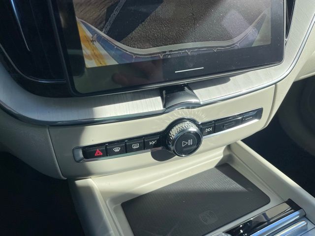 2026 Volvo XC60 Ultra - Photo 33