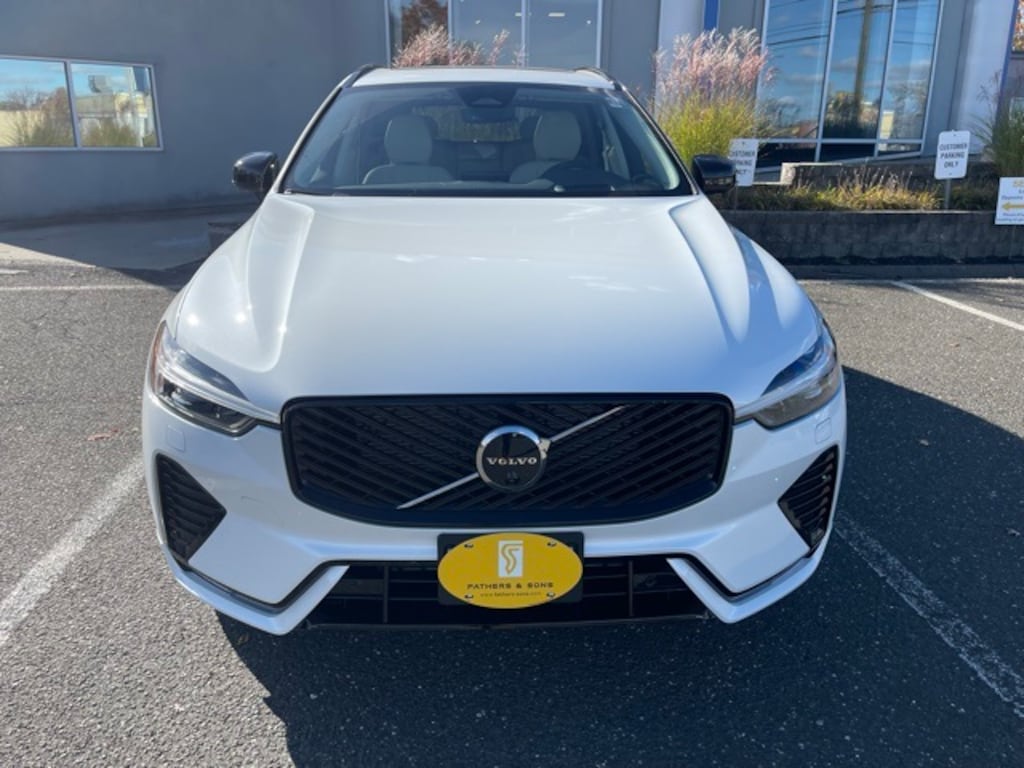 New 2026 Volvo XC60 B5 Ultra SUV