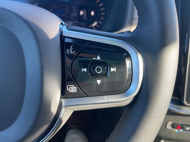 2026 Volvo XC90 Plus - Photo 27