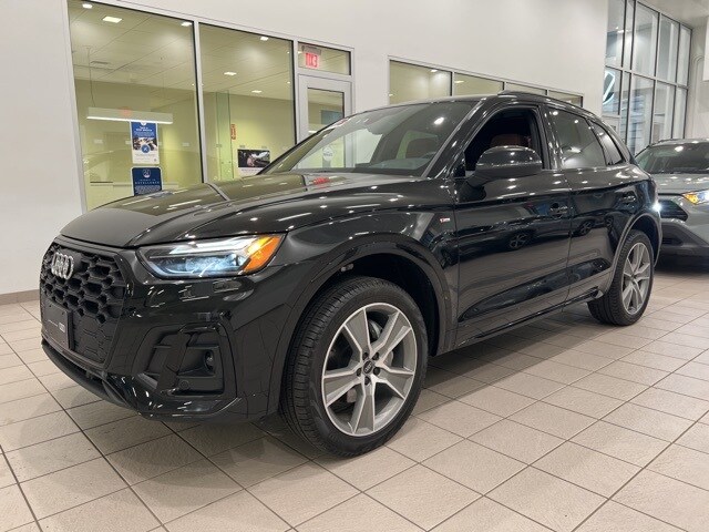2025 Audi Q5 45 S line Premium photo 3