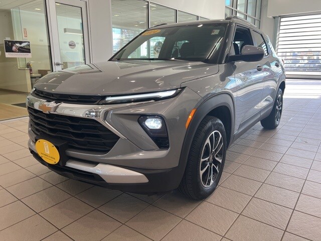 2024 Chevrolet Trailblazer LT photo 3