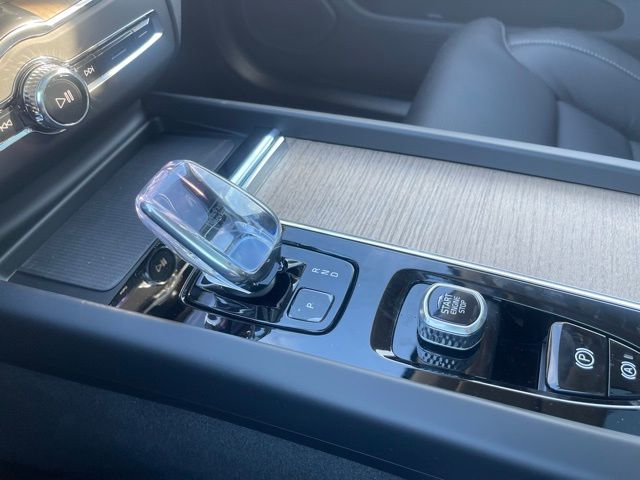 2026 Volvo XC60 Ultra - Photo 33