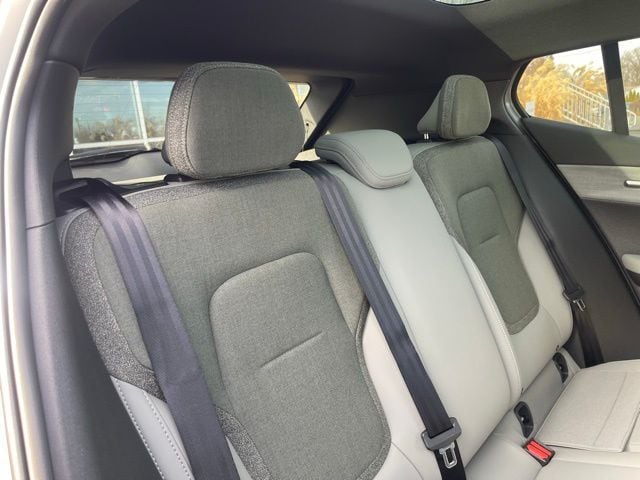2026 Volvo EX30 Ultra - Photo 19