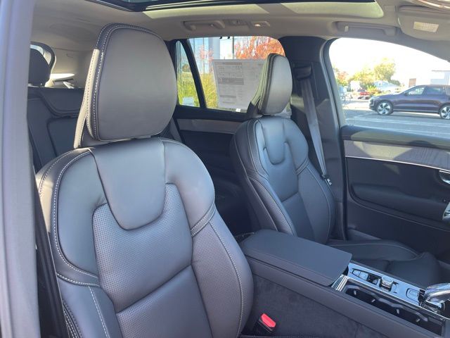 2026 Volvo XC90 Ultra - Photo 21