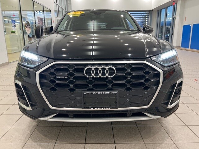 2023 Audi Q5 45 S line Premium photo 2
