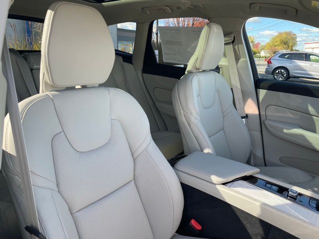 2026 Volvo XC60 Ultra - Photo 21