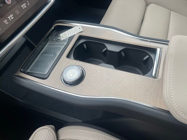 2026 Volvo EX90 Ultra - Photo 31
