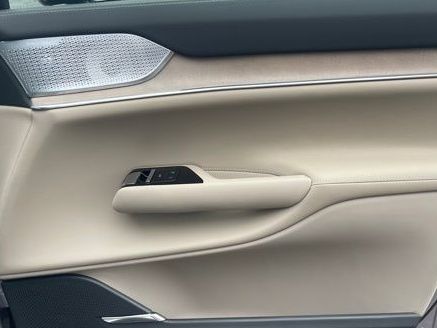 2026 Volvo EX90 Ultra - Photo 23
