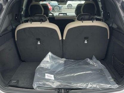 2026 Volvo EX90 Ultra - Photo 17