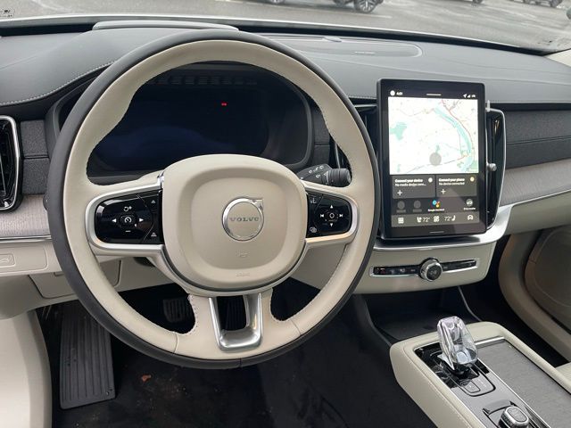 2026 Volvo XC90 Ultra - Photo 12