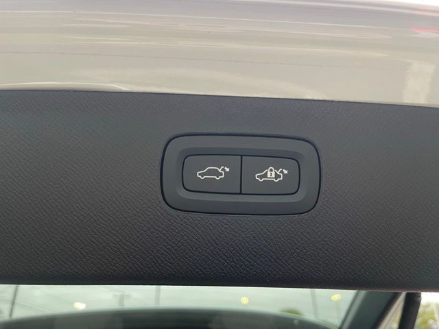 2026 Volvo XC90 Ultra - Photo 18