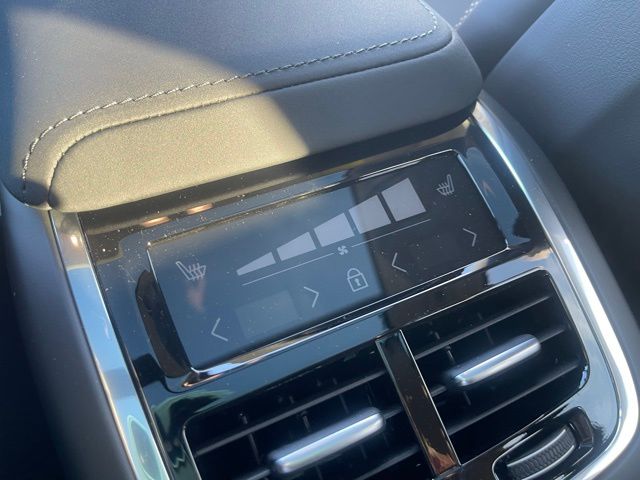 2026 Volvo XC60 Ultra - Photo 15