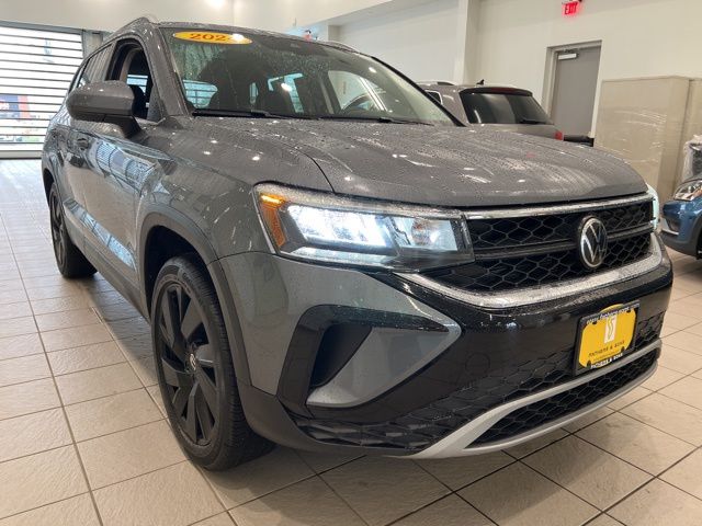 2024 Volkswagen Taos SE