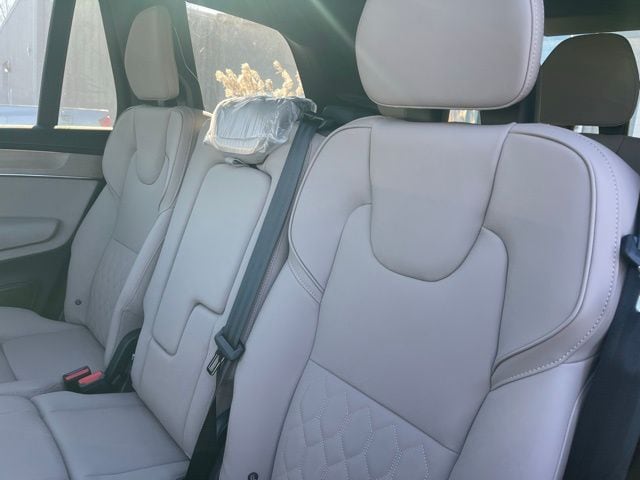 2026 Volvo XC90 Plus - Photo 13