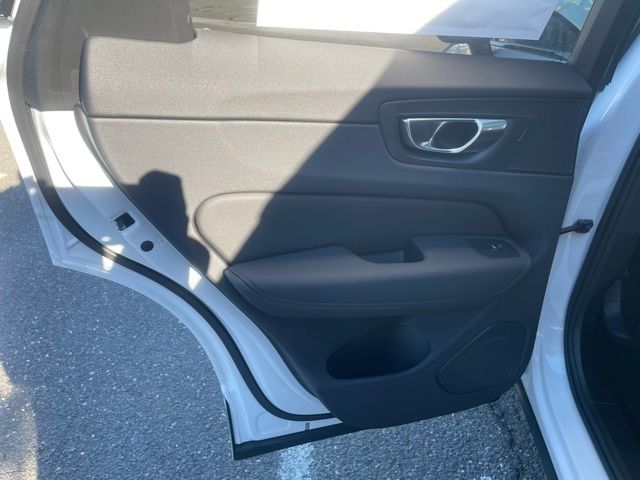2026 Volvo XC60 Ultra - Photo 14