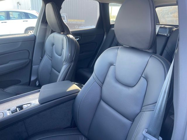 2026 Volvo XC60 Ultra - Photo 8