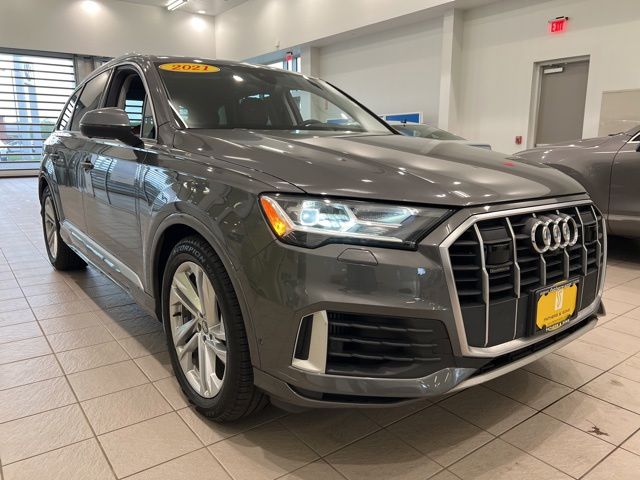 2021 Audi Q7 55 Premium Plus quattro Tiptronic's photo