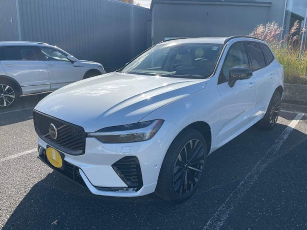 New 2026 Volvo XC60 B5 Ultra SUV