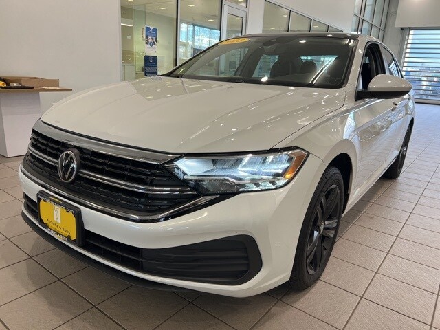 2023 Volkswagen Jetta 1.5T SE photo 3