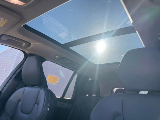 2026 Volvo XC90 Ultra - Photo 11