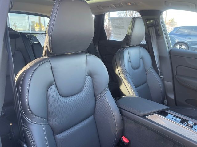 2026 Volvo XC60 Ultra - Photo 22
