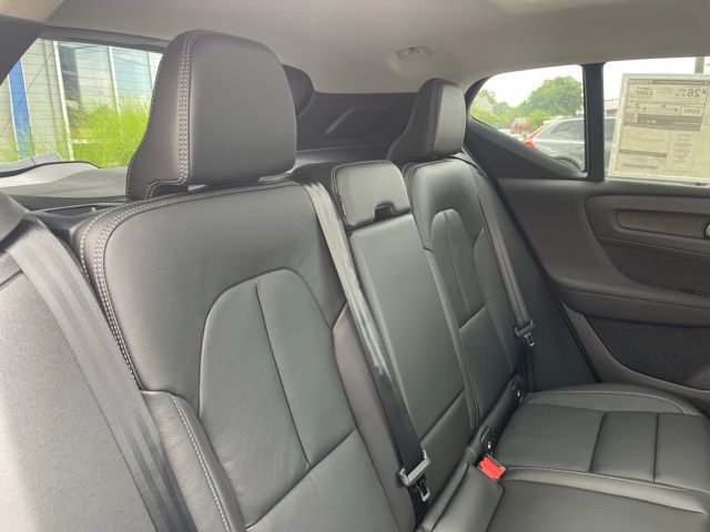 2026 Volvo XC40 Plus - Photo 19