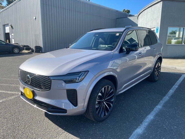 2026 Volvo XC90 photo 2