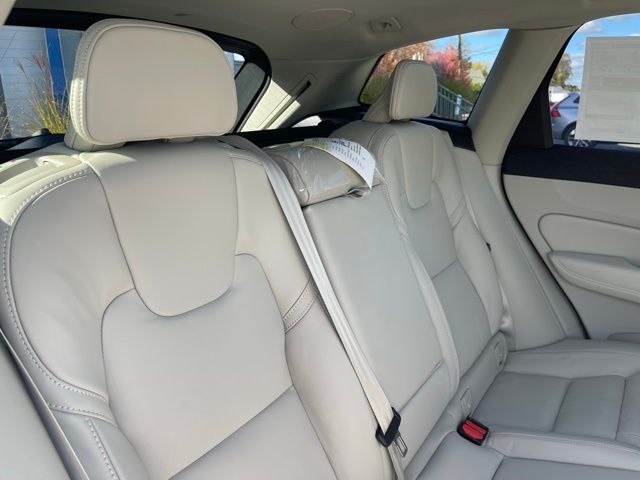 2026 Volvo XC60 Ultra - Photo 19