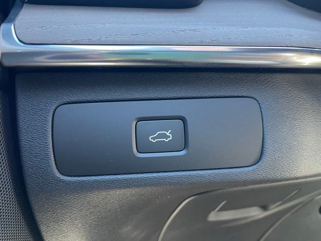 2026 Volvo XC90 Plus - Photo 28