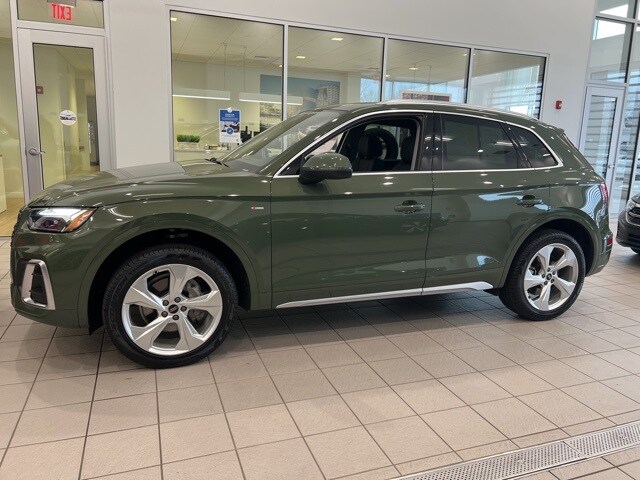 2025 Audi Q5 45 S line Premium photo 4