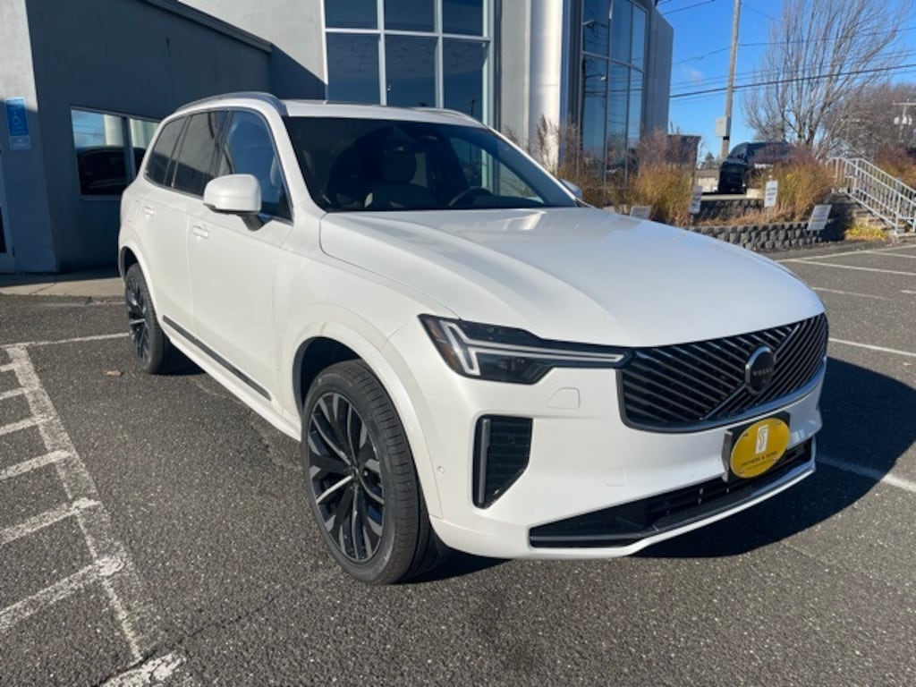 New 2026 Volvo XC90 B6 Plus 7-Seater SUV