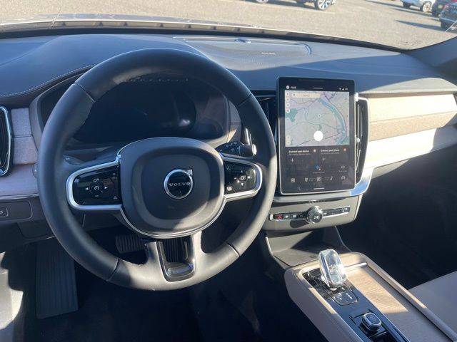 2026 Volvo XC90 Plus - Photo 12