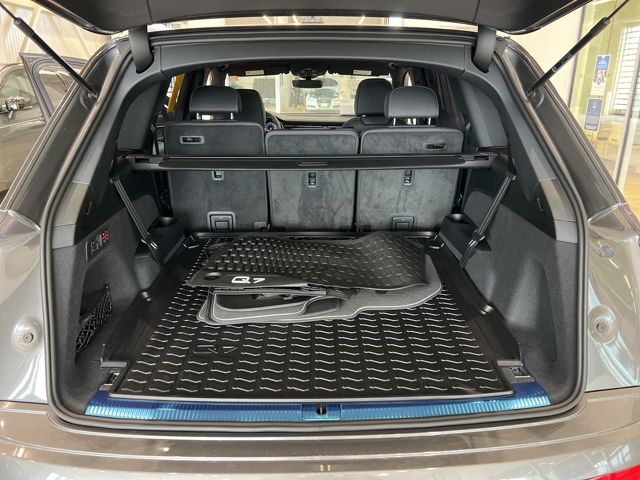 2026 Audi Q7 Premium Plus - Photo 17
