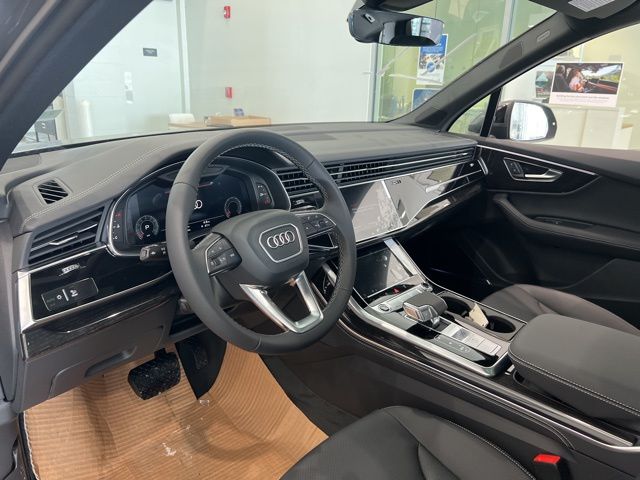 2026 Audi Q7 Premium Plus - Photo 12