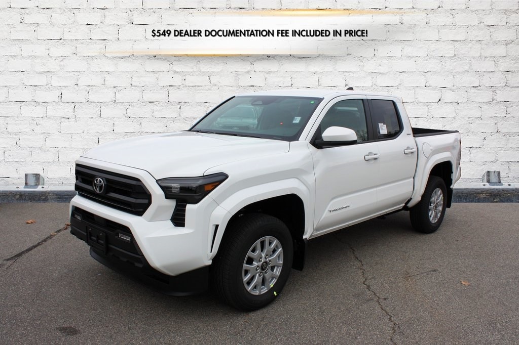 New 2025 Toyota Tacoma SR5 Truck