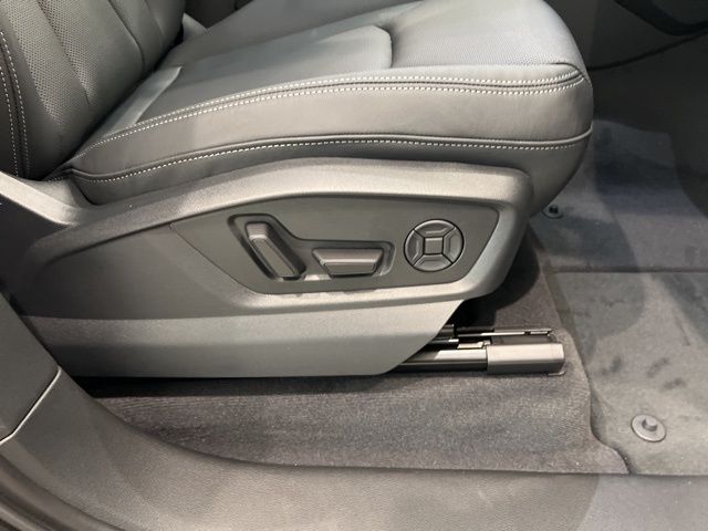 2026 Audi Q7 Premium Plus - Photo 22