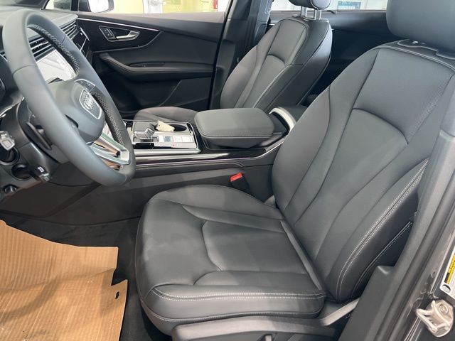 2026 Audi Q7 Premium Plus - Photo 8