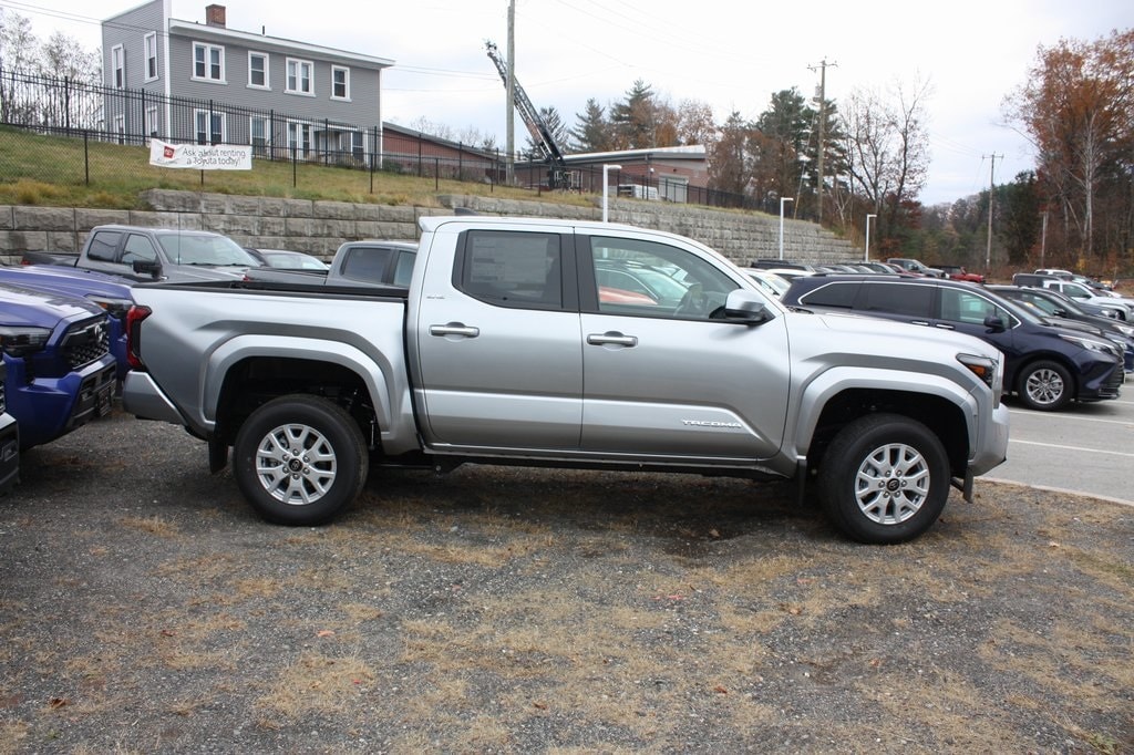 New 2025 Toyota Tacoma SR5 Truck