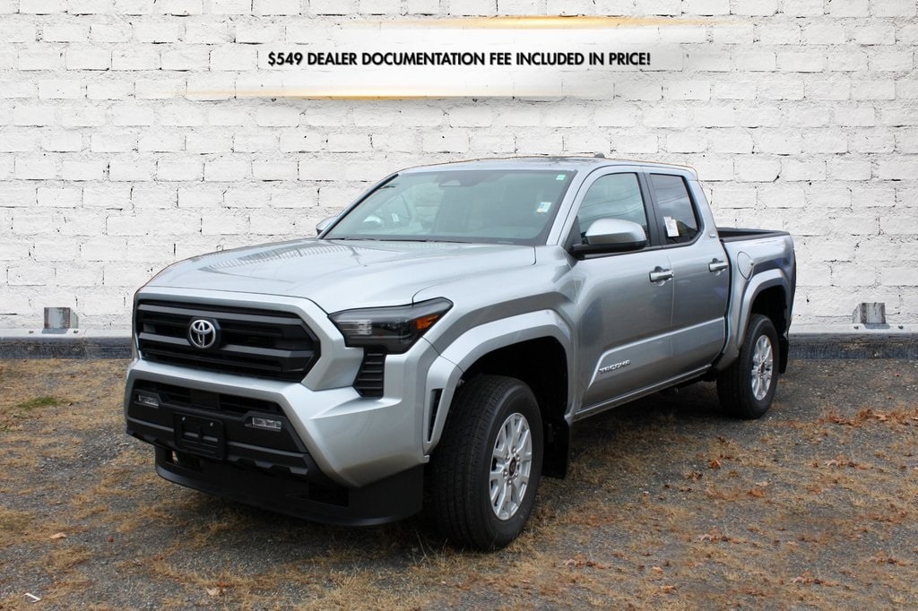 New 2025 Toyota Tacoma SR5 Truck
