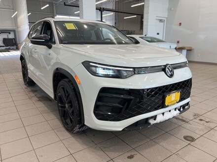 2026 Volkswagen Tiguan 2.0T SE R-Line Black SUV