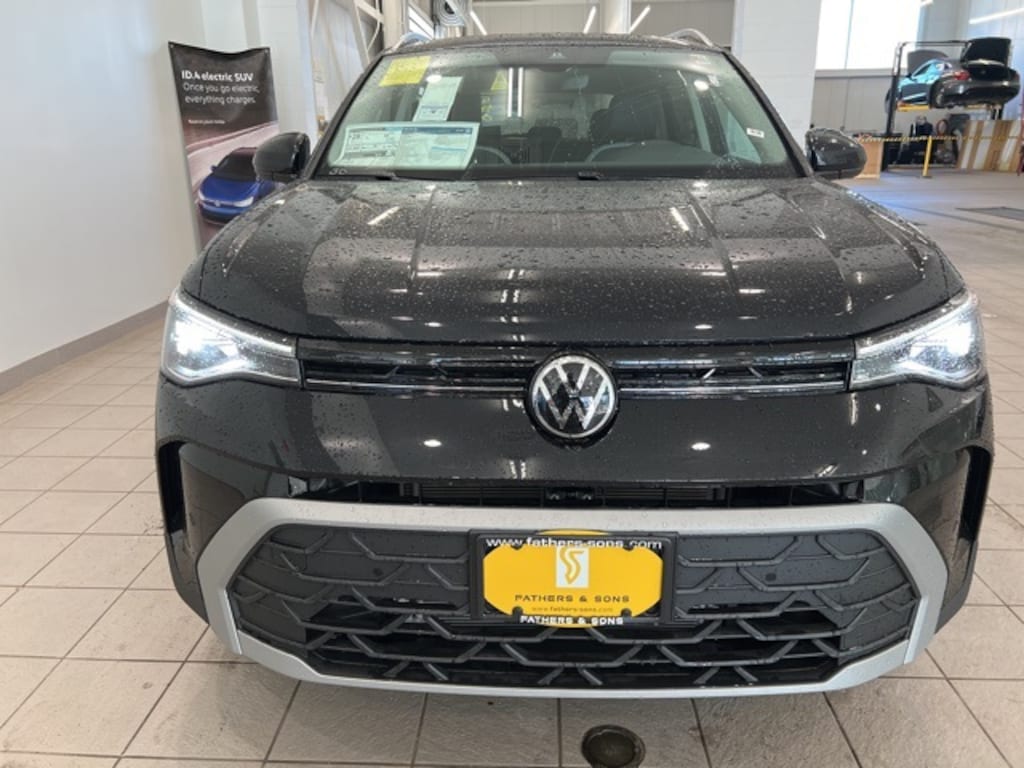 Used 2025 Volkswagen Taos 1.5T SE SUV