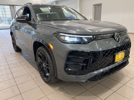 2026 Volkswagen Tiguan 2.0T SE R-Line Black SUV