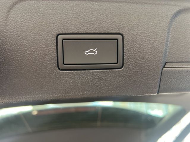 2026 Volkswagen Atlas SE w/Tech - Photo 18